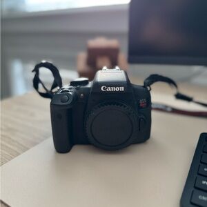 Canon EOS T6i Rebel Camera